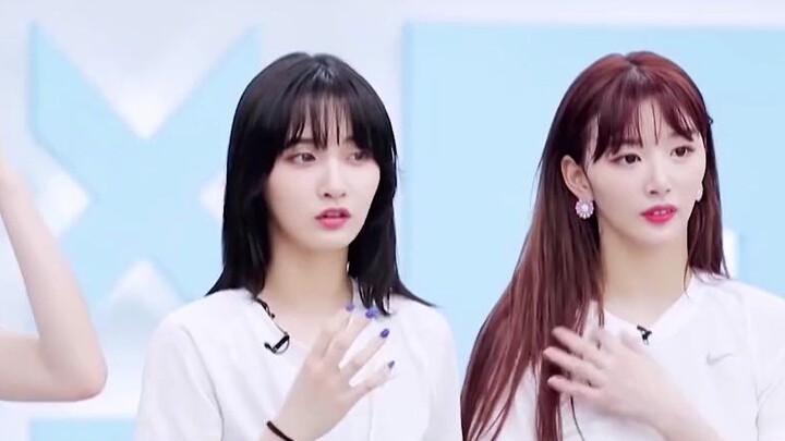 เมื่อลิซ่าถูกถามเรื่องหน้าม้าของเธอ ลุคขี้อายของเธอน่ารักมาก~ #lisa #歌久久