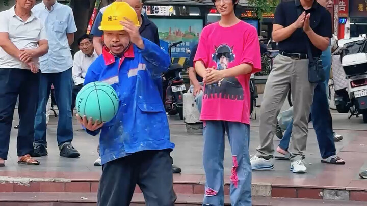 ช่างเป็นเช่นนั้นจริงๆ ยอดฝีมืออยู่ในหมู่ประชาชน ถูกคุณลุงช่างก่อสร้างทำให้ตะลึงไปเลย
