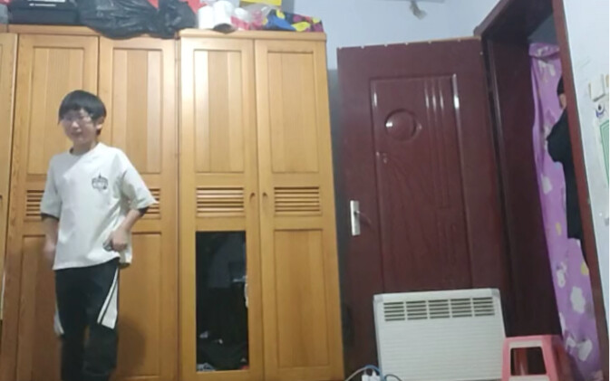 ลงแรงเท่าไหร่ก็ได้ผลตอบแทนเท่านั้น! พี่หนุ่มฝีมือเต้นสุดยอด ท่าเต้นชุดนี้คุ้มค่า 3,500 ไหม?