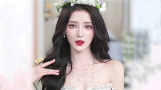 Tiểu thuyết không nói dối, hóa ra có những người đẹp như AI
