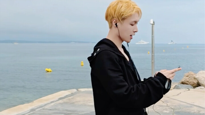 【จางอี้ซิง】เต้นชัฟเฟิลที่ชายหาดเมืองคานส์ 【240521】