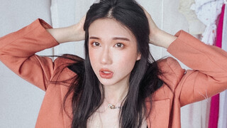 A Collection of Awkward Moments | My Parents Sat on a Men's Underwear on My Friend's Sofa?!