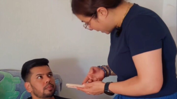 Jab Patni Itni Ajeeb News Suna De 😂🤯 | husband wife | funny reels | comedy reels | relatable |