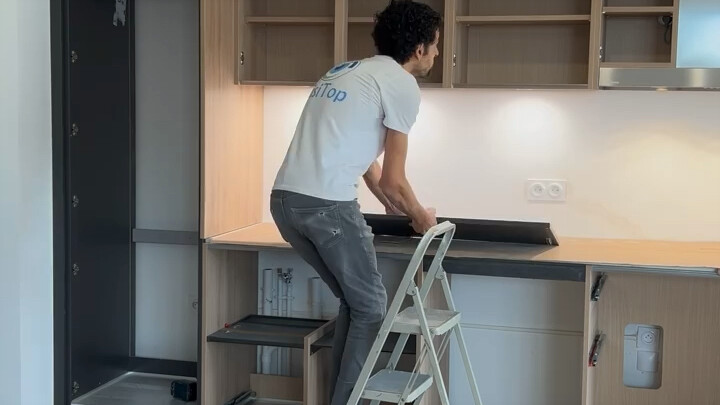 Immersive Experience of Cabinet Installation Process