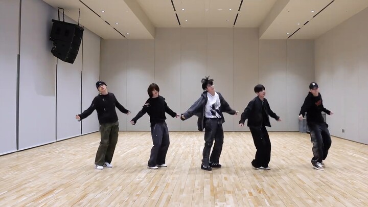 TXT 'Chasing That Feeling' Dance Practice