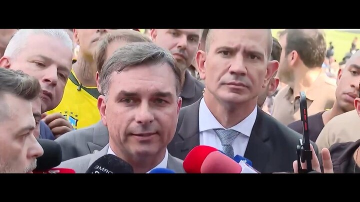 FLÁVIO BOLSONARO CRITICA À PROIBIÇÃO DAS BETS POR LULA.