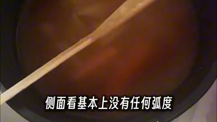 Peralatan makan untuk pesan antar di Hong Kong ternyata berbentuk “2D” datar?