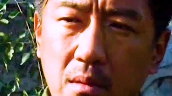 Bandit ganas Bai Baoshan sama sekali tidak berniat mengurungkan niatnya meski sedang diburu oleh rib