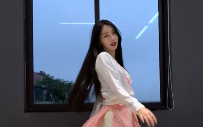Chị ơi, hãy dũng cảm tiến về phía trước.