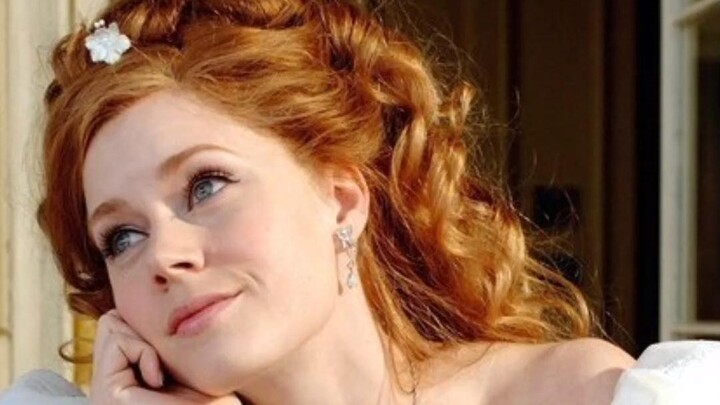 The magical princess accidentally wanders into the human world and ends up becoming a stepmother ins