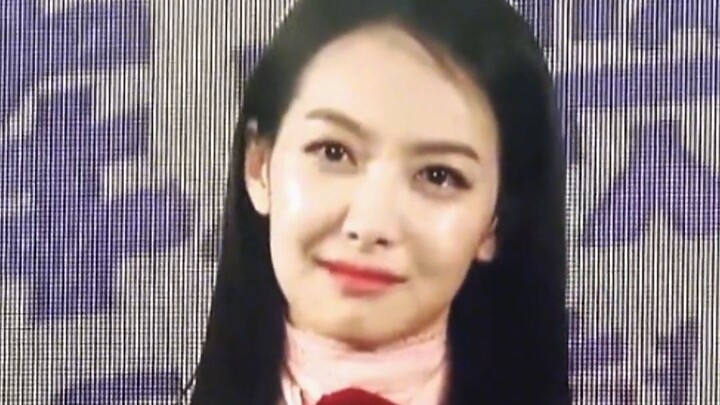 เมื่อไอดอลเห็นสีหน้าของแฟนคลับตัวเองท่ามกลางฝูงชน ซ่งเจี้ยน