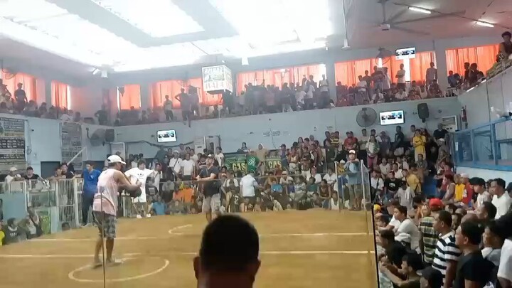 sweater kelso @San Mateo cockpit