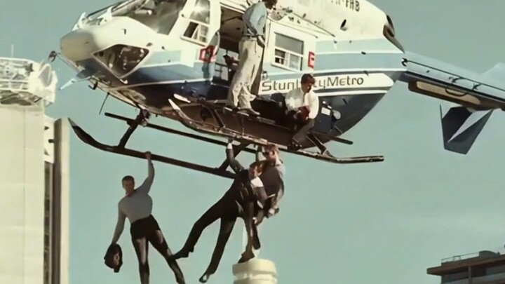 【Surrealism】 Humanity's Last Line of Defense Against AI