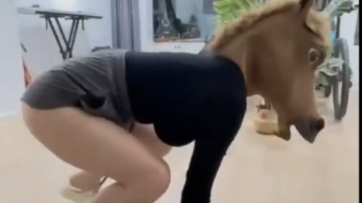 كيف تتمكن من ركوب حصان بري؟