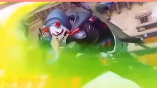 "Trò chơi cao cấp bị mắc bẫy tình yêu, trò chơi cấp thấp bất khả chiến bại" là gì?