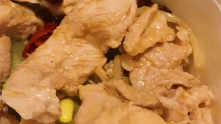 南京这隔离餐，自己跟自己卷起来了……