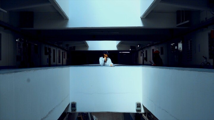 OuiOui Unhappy Ending MV