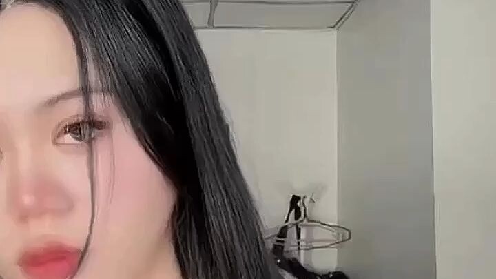 “Kecantikannya gak masuk akal sih ini…”