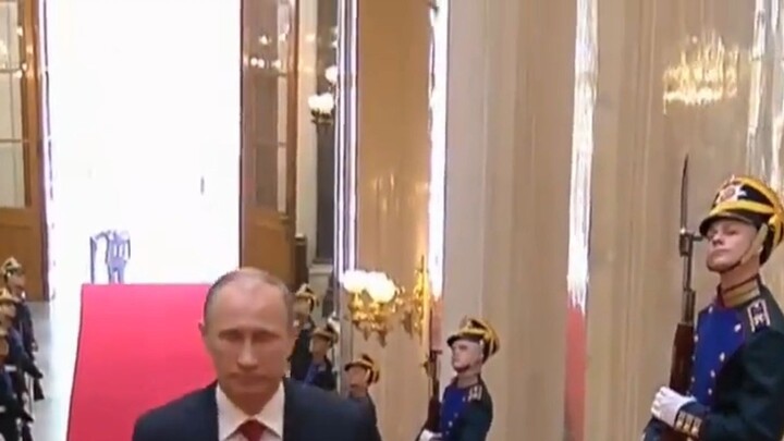 [Editing Pribadi Putin] Orang Tiongkok mendambakan pahlawan seperti ini yang bisa menyelamatkan bang
