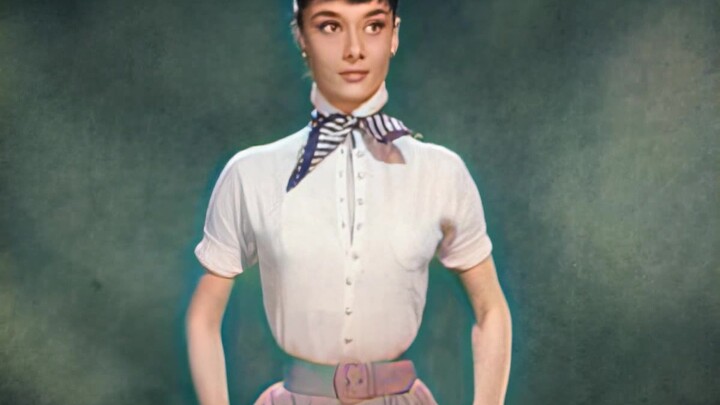 Audition footage of Audrey Hepburn has been revealed. I’ve colorized, restored, and upscaled it—hope