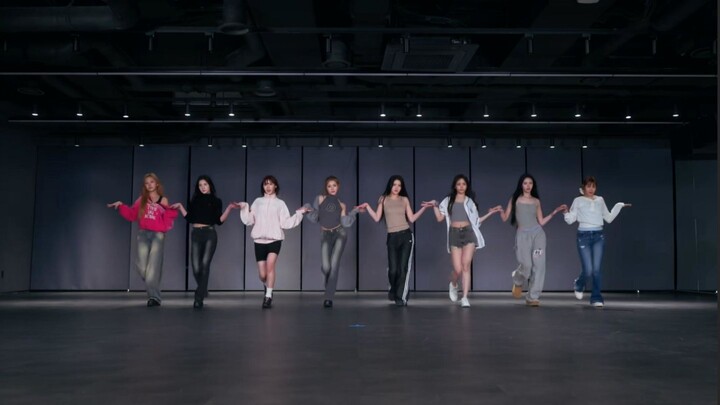 【Hearts2Hearts】 Fashion Show Compilation | So Awesome Group Dance!!