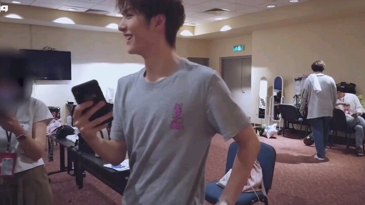 Wang Yibo (UNIQ) Koleksi Rekor Pertemuan Tahunan Ulang Tahun ke-10 Lehua 2019