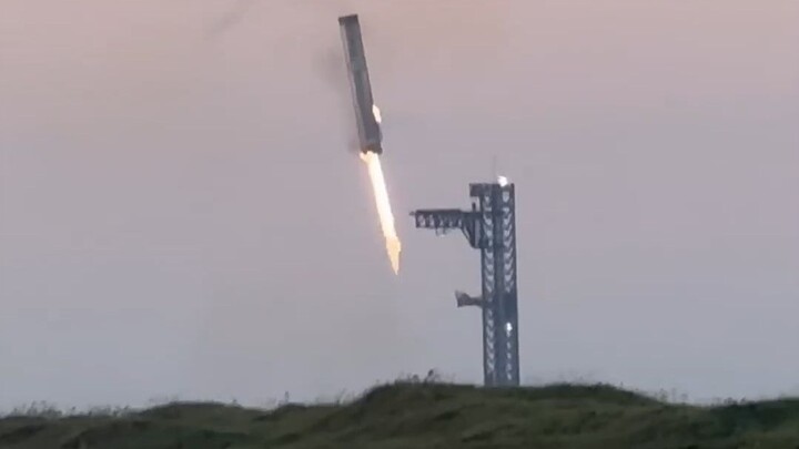 这是一栋楼从天上掉下来