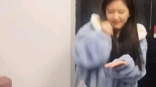 [Zhao Lusi's crab dance] The whole thing collapsed, it's the source of my joy hahahahahaha