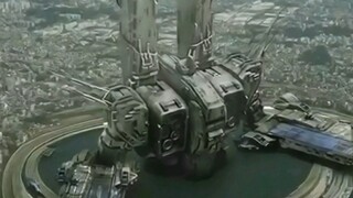 本视频应该囊括美版太空堡垒中的所有战机，剪辑这段视频确实费心力。细心数数是不是囊括所有的战机类型！感谢朋友们的点赞关注，希望大家多多关注多多支持给我些动力