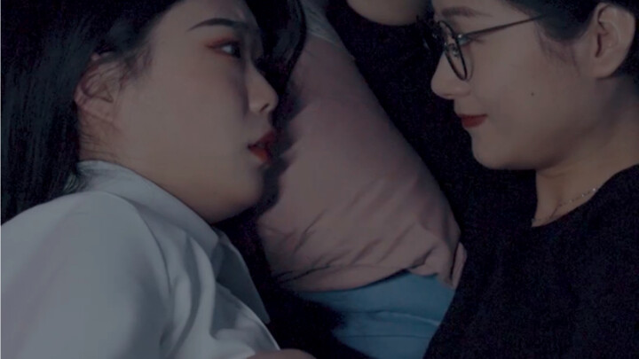 เตียงของเธอมีคนนอนทุกคืน แต่เพื่อนร่วมห้องกลับบอกว่าไม่ได้เจอเธอมาพักใหญ่แล้ว