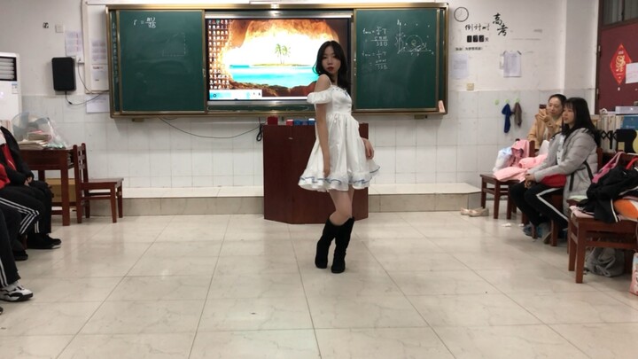 เต้นคัฟเวอร์ "Solo" จากสาวโรงเรียนมัธยมหวู่ฮั่นโฟร์ธ