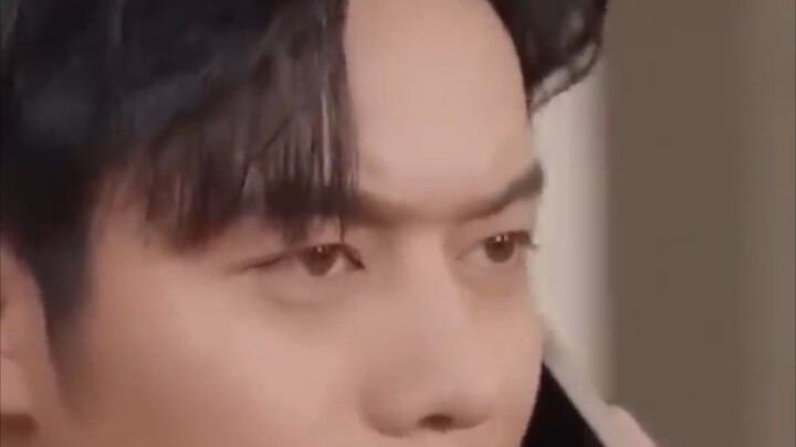 ได้ระบบติดต่อจากตัวเองในอนาคต ชายหนุ่มผงาดขึ้นเป็นมหาเศรษฐี เลี้ยงดูลูกเมีย