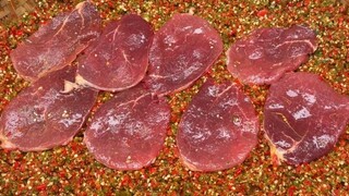 The double pepper spicy beef on the streets of Guizhou is so spicy and fragrant that it really satis