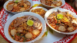 ก๋วยเตี๋ยวต้มยำหมูมะนาว ตับ ไส้ ตุ๋น แซ่บซี๊ด Tom Yum Noodle