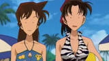 Conan and Heiji look at the "scenery" at the seaside. The one who knows detectives best is always th