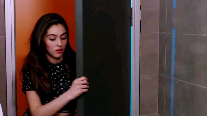 Wanita Mematikan "Rencana Cantik untuk Menipu Langit