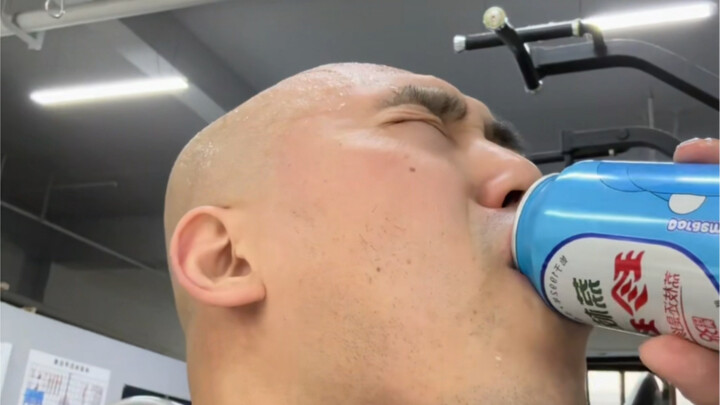 紧急关头，管不了太多！