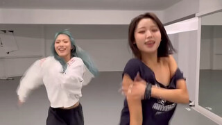 إصدار المُصمم الأصلي لرقصة Nmixx-Blue Valentine ｜بواسطة Heesoo x Nanju