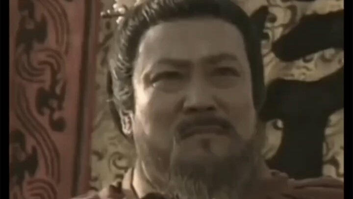 "هذه الأرض ملك لجميع الناس، وليس للوزراء والجنرالات سلالة مميزة، بل يجب على الإنسان أن يعتمد على نفس