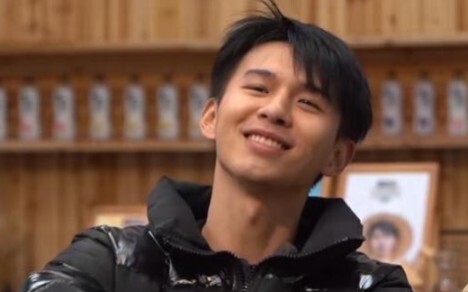 Trước khi làm ruộng: Xì-tai quá, lướt qua thôi. Sau khi làm ruộng: Lỡ làm lạc cún con, dễ thương quá