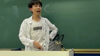 Imitate English teacher's lecture