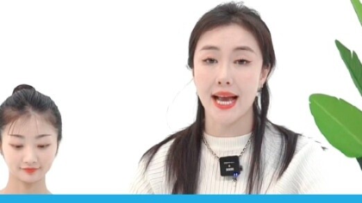 [Học múa Trung Quốc cùng thầy Dong] Tôi phải làm sao nếu chân tôi bị cong và bàn chân bị kẹt?