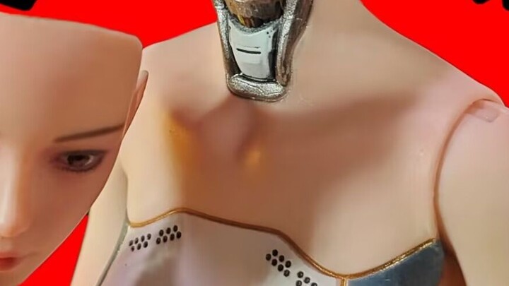 The beautiful girl is actually a Terminator under her skin! True1Toys android Ala's sharp review!