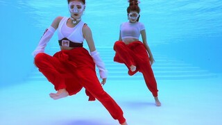 BLACKPINK iron dance underwater flip