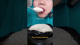 DYMA |ASMR RAW RICE EATING |Makan Beras | asmrrawriceeating| #asmrsounds  #asmr #shorts #mukbang(1)