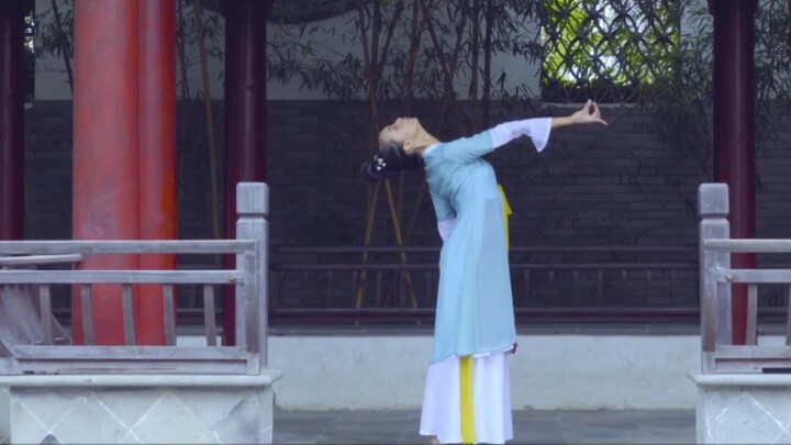 Tarian Yuanyan Hou Muyi versi lengkap "Luoshui Bank" asli, pakaian yang sama sekarang online, tarian