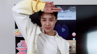 【张欣尧】520 dy直播 被自己的loveshot油到 但还是现场来了一段