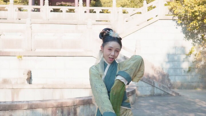 My youth is back! She is now a graceful girl of thirteen, in the prime of her youth, in the first mo