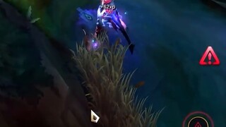 Wearing armor and holding a gag, they raided the camp as if they were in an empty place!