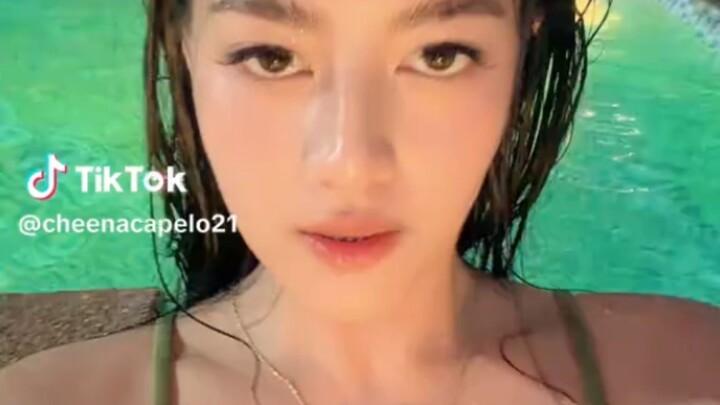 Bigat ng kwintas neto🥵💦